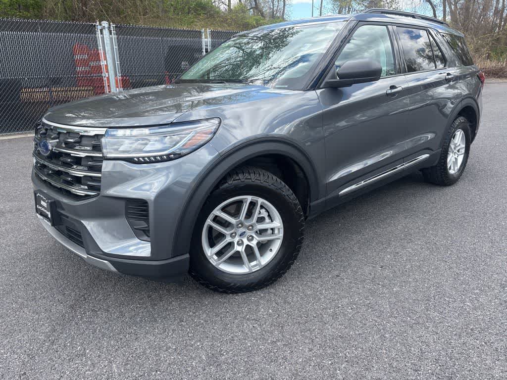 2025 Ford Explorer