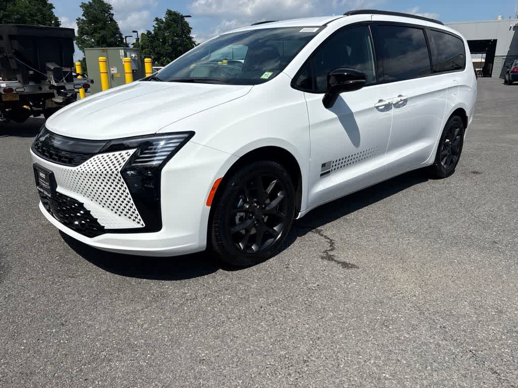 2027 Chrysler Pacifica