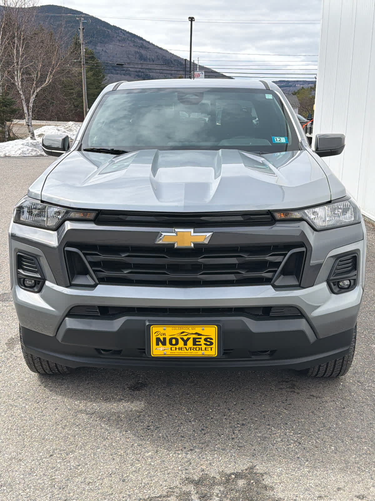 Sterling Gray Metallic 2023 Chevrolet Colorado LT Crew Cab 4WD Pickup Truck Four-Wheel Drive 8-Speed Automatic