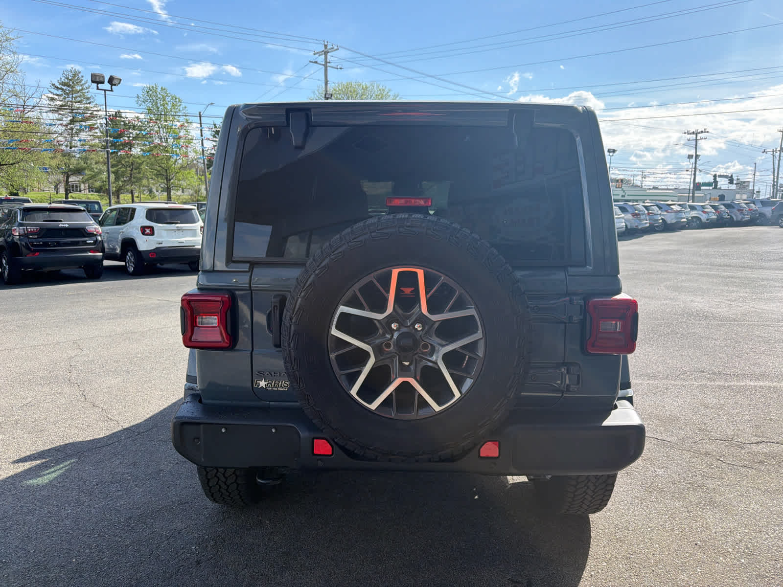 View vehicle photo 3