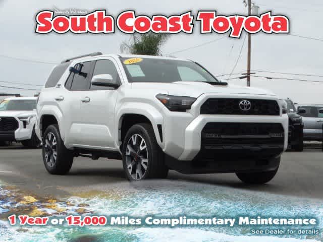 White (Wind Chill Pearl) 2025 Toyota 4Runner TRD Sport RWD SUV / Crossover 4X2 8-Speed Automatic