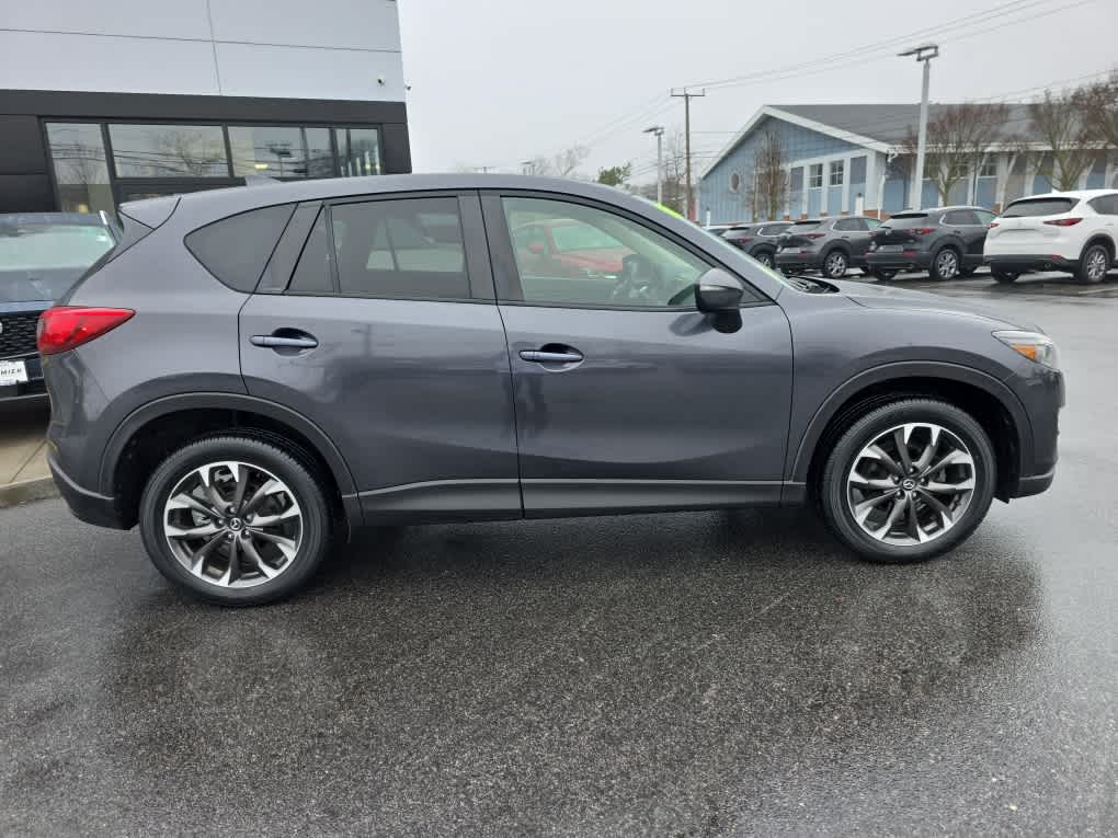 View vehicle photo 5