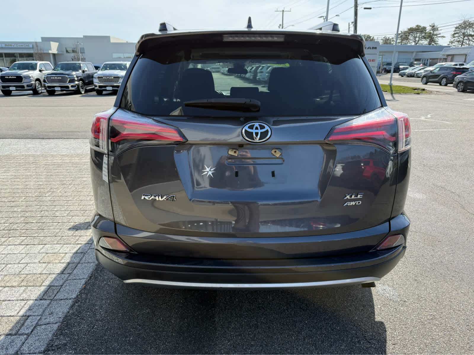 View vehicle photo 7