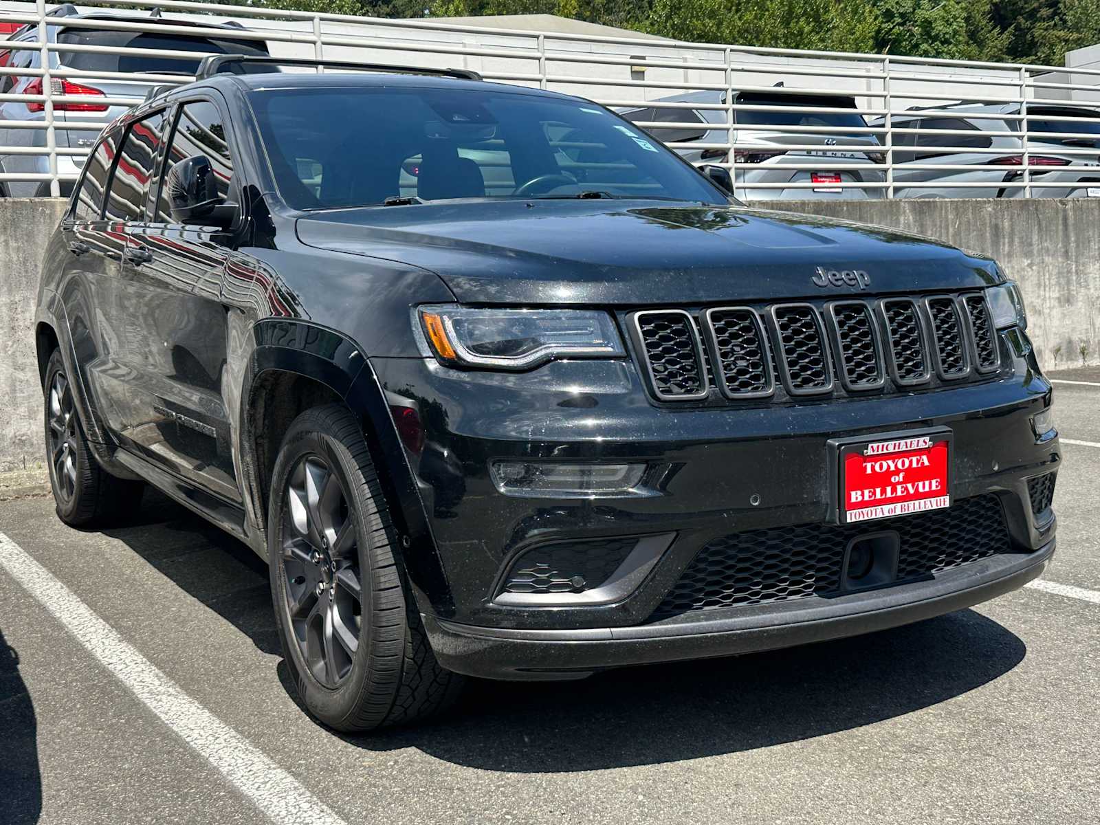 View vehicle photo 6