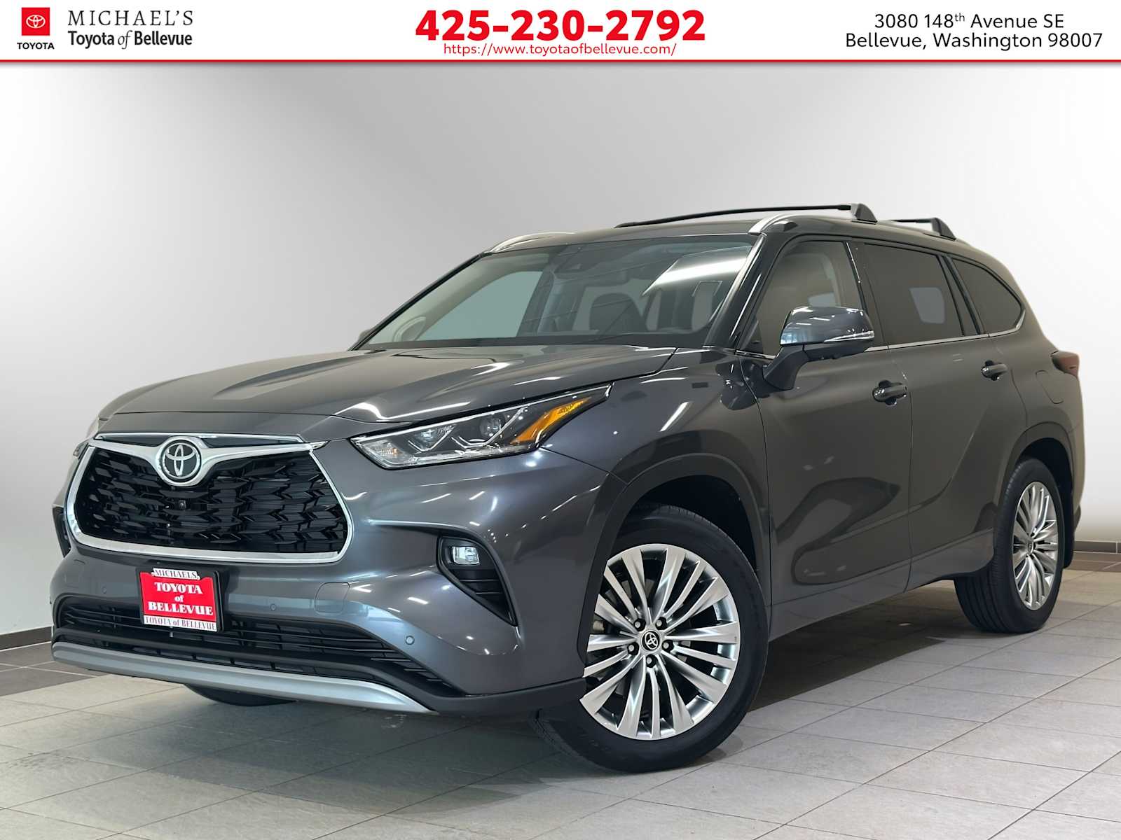 Magnetic Gray Metallic 2025 Toyota Highlander Platinum AWD SUV / Crossover All-Wheel Drive 8-Speed Automatic