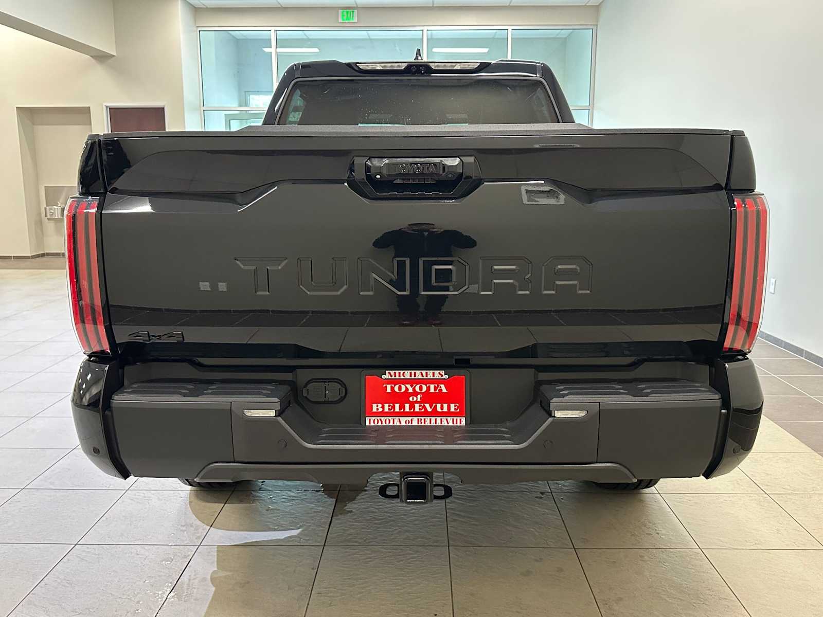 View vehicle photo 5
