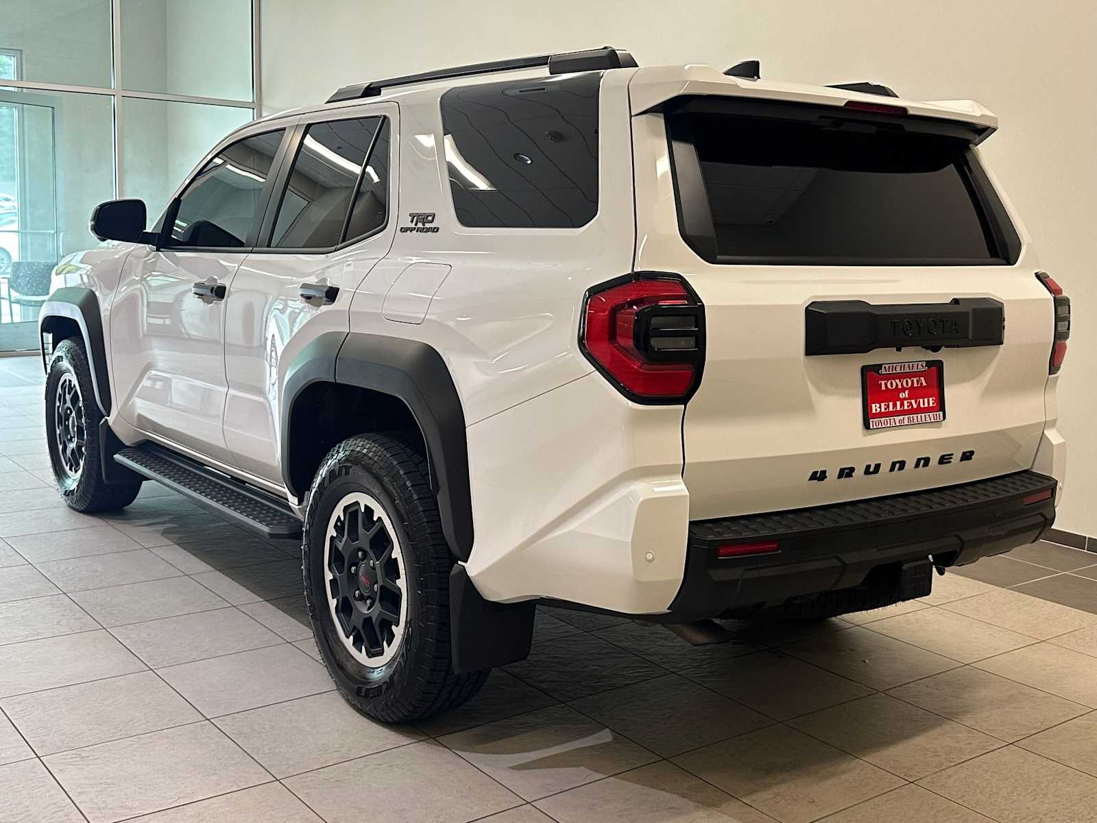 View vehicle photo 4