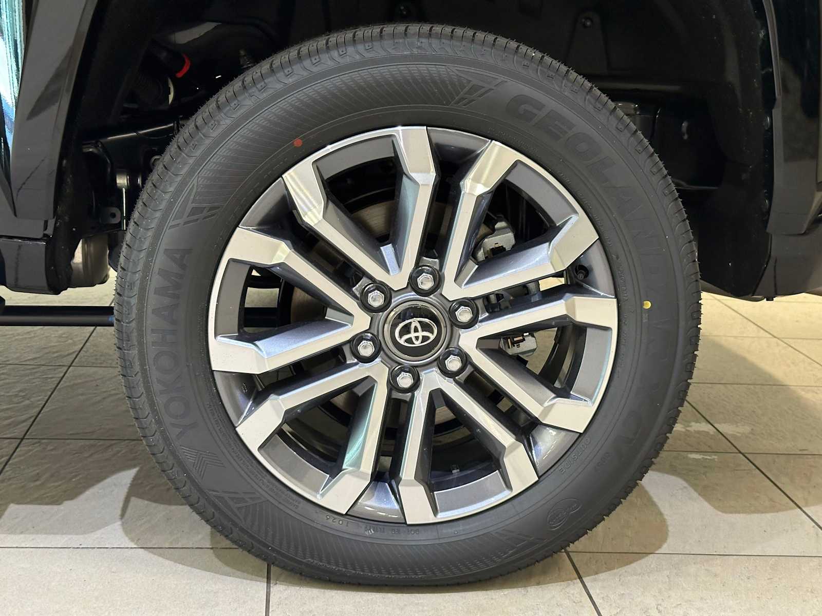 View vehicle photo 7