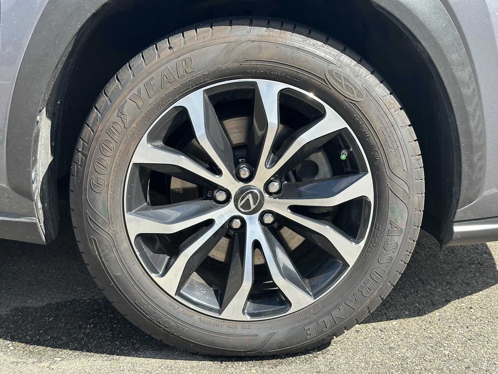 View vehicle photo 4