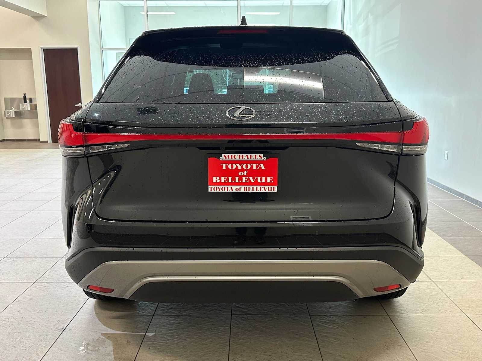 View vehicle photo 6