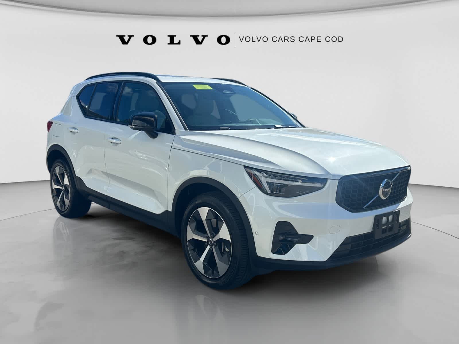 2026 Volvo XC40 B5 Plus AWD