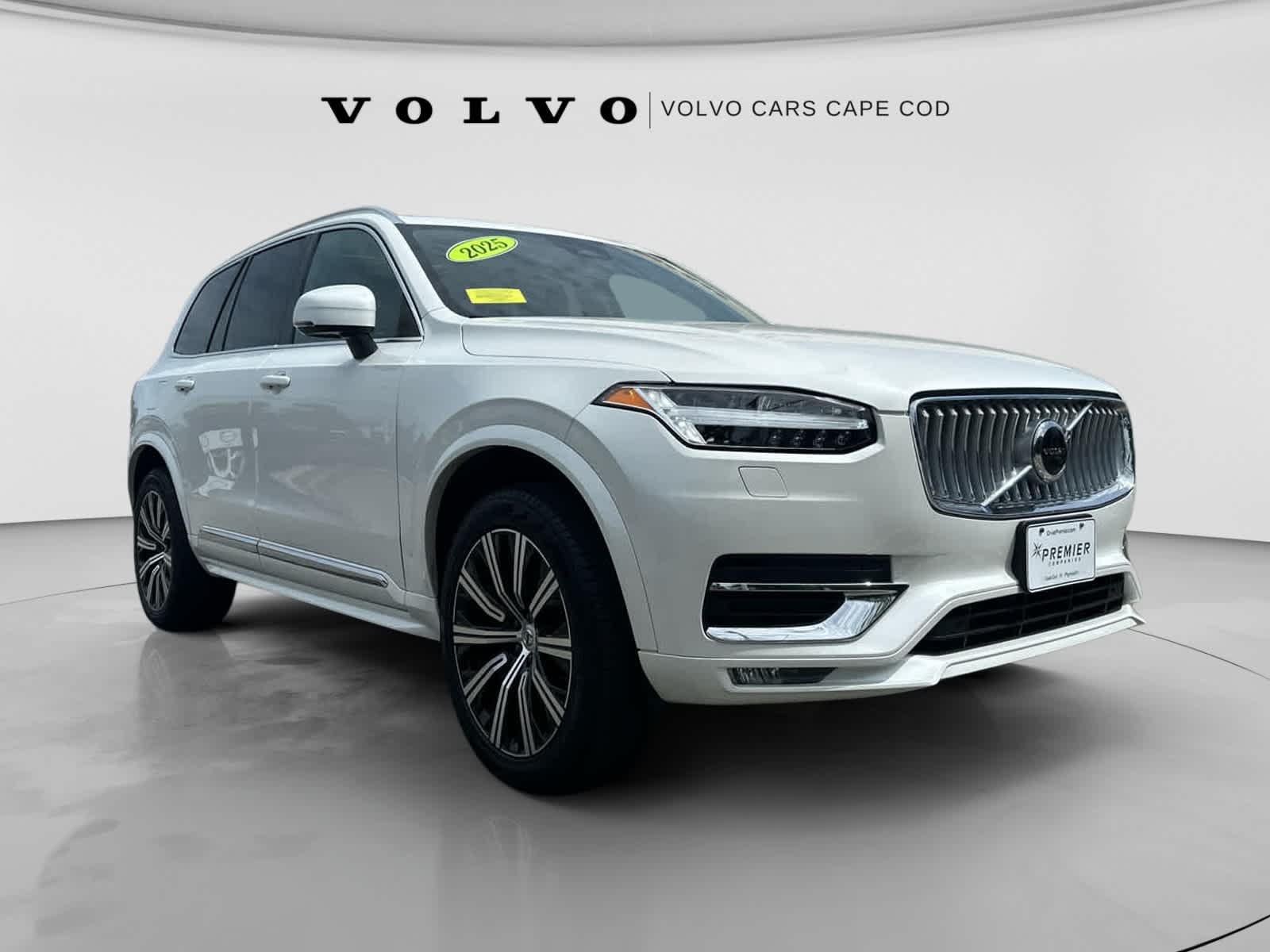 Crystal White Metallic 2025 Volvo XC90 SUV / Crossover All-Wheel Drive 8-Speed Automatic