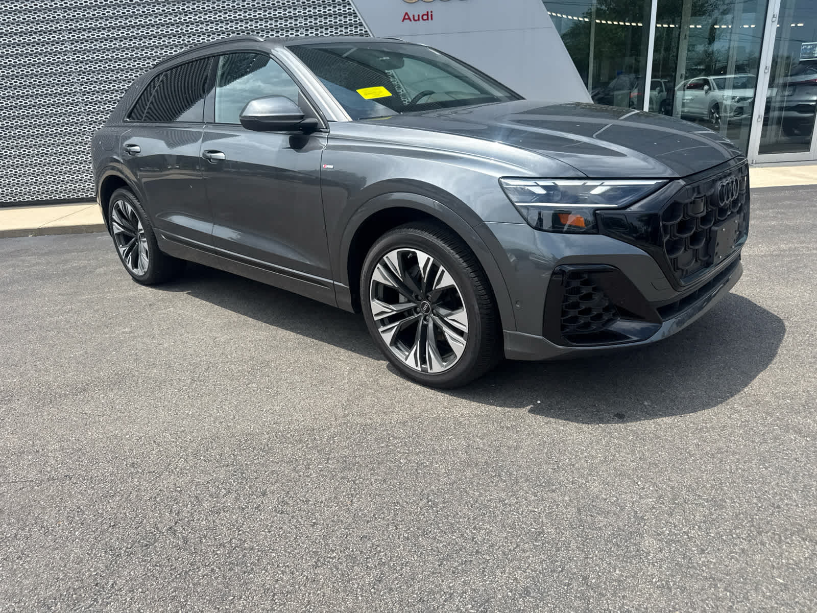 View vehicle photo 2
