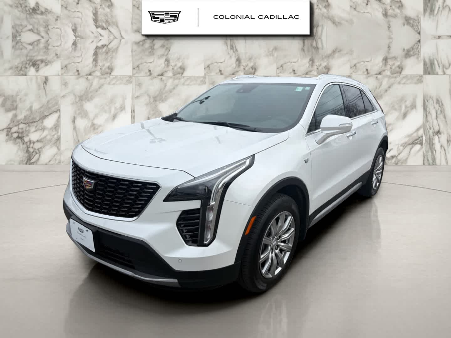 Crystal White Tricoat 2022 Cadillac XT4 Premium Luxury AWD SUV / Crossover Four-Wheel Drive 9-Speed Automatic