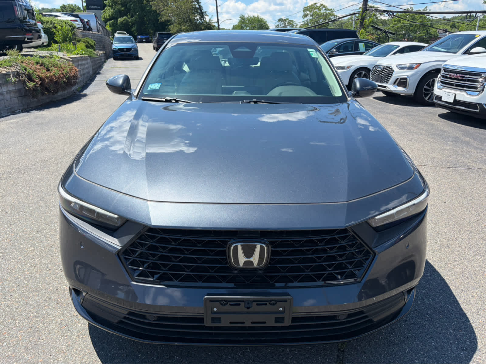 View vehicle photo 2