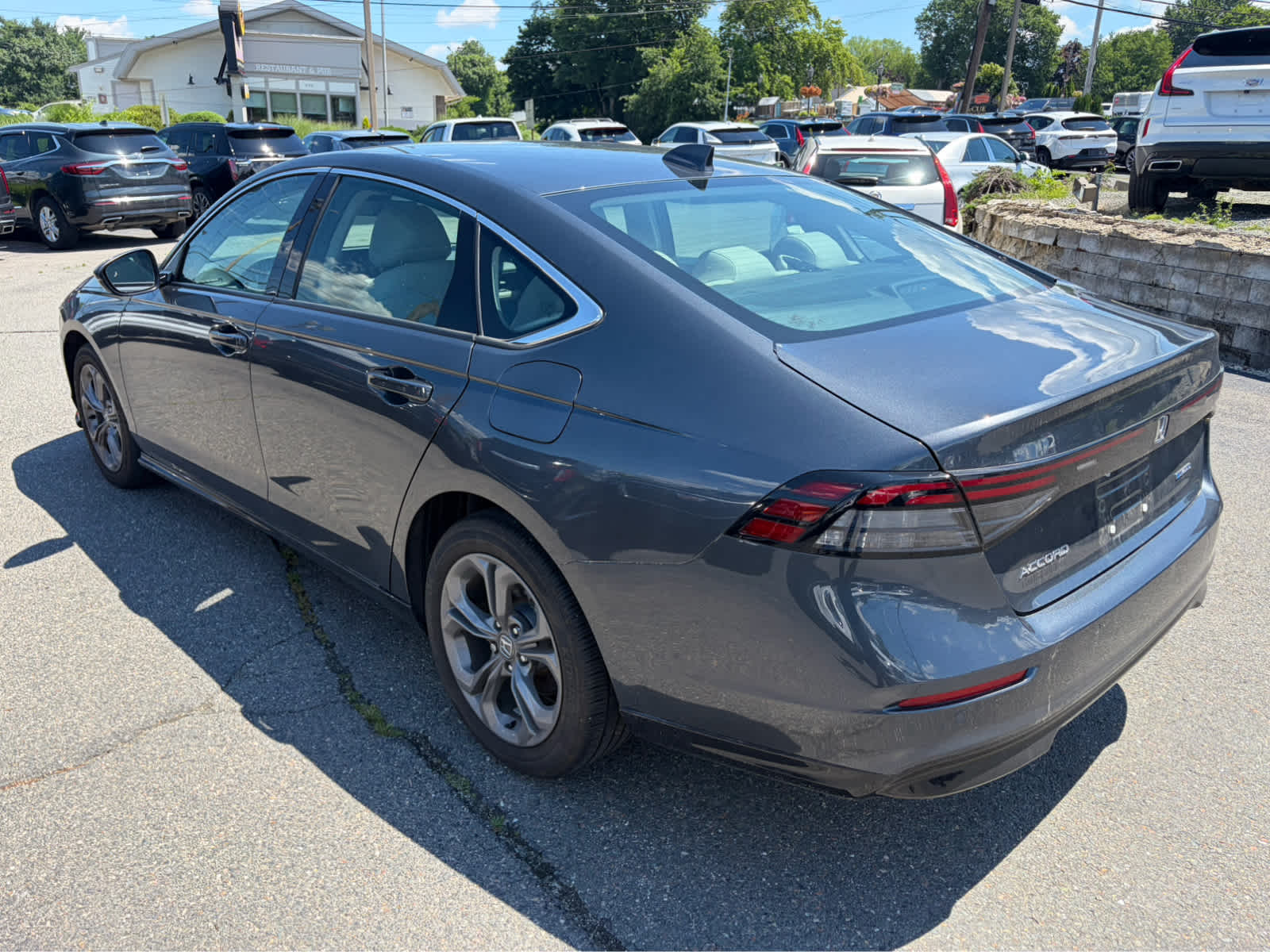 View vehicle photo 7