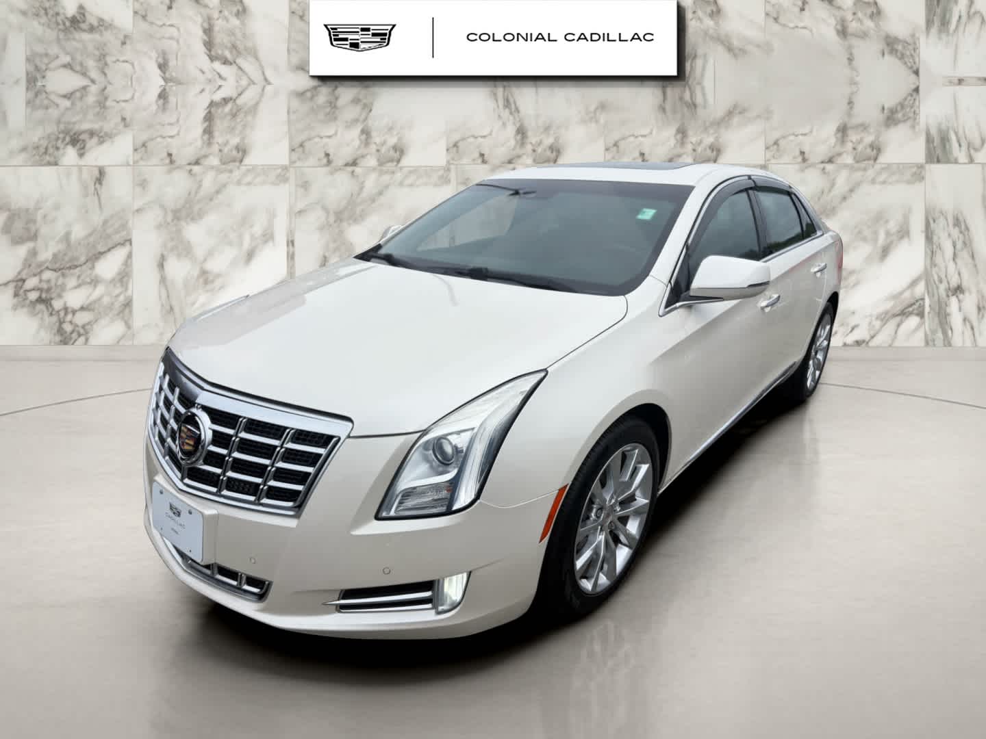 White Diamond Tricoat 2015 Cadillac XTS Sedan All-Wheel Drive 6-Speed Automatic