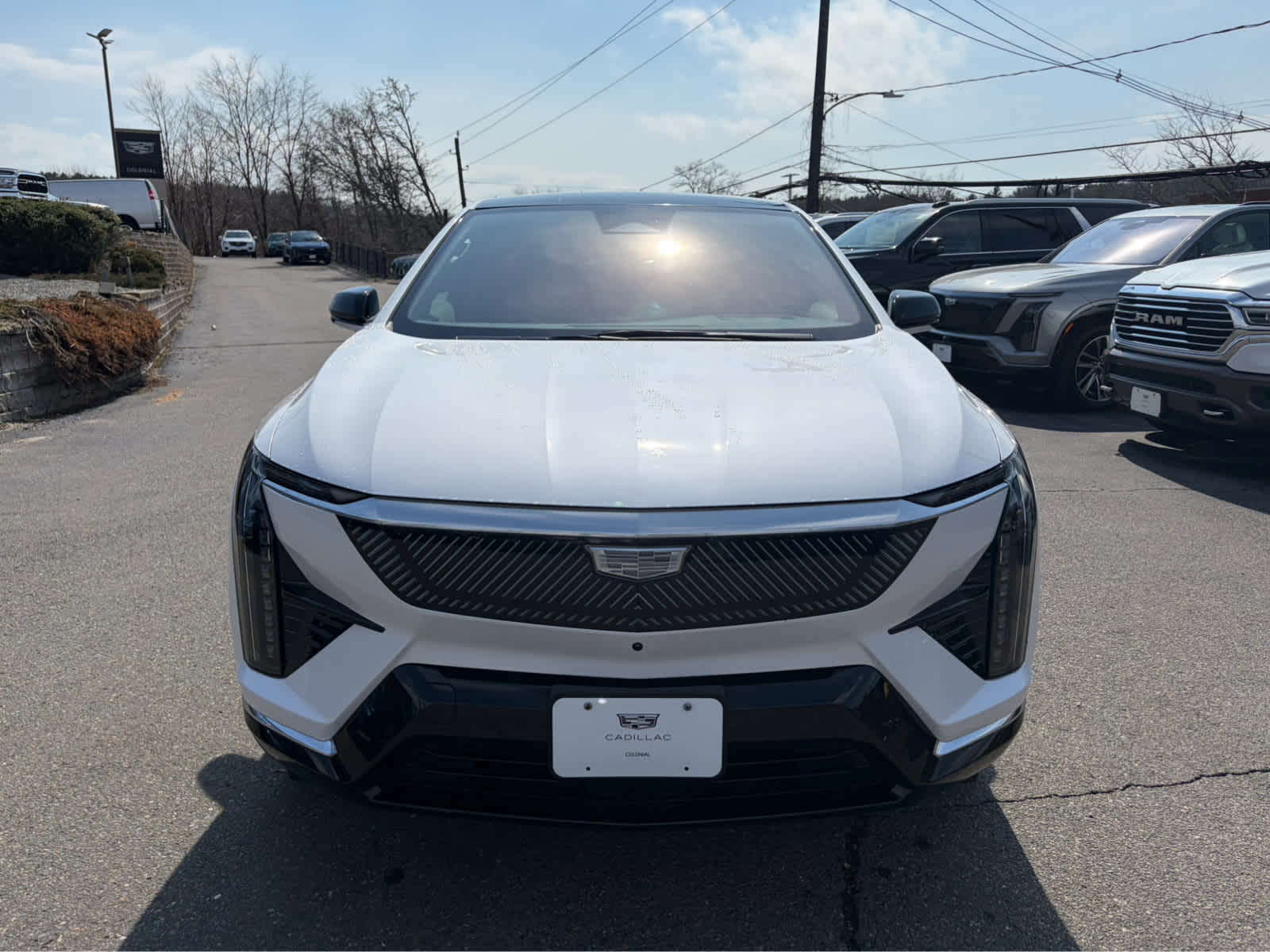 View vehicle photo 2