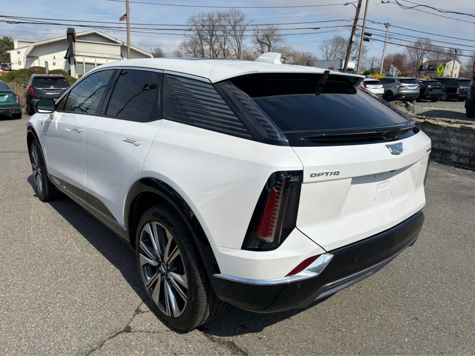 View vehicle photo 7