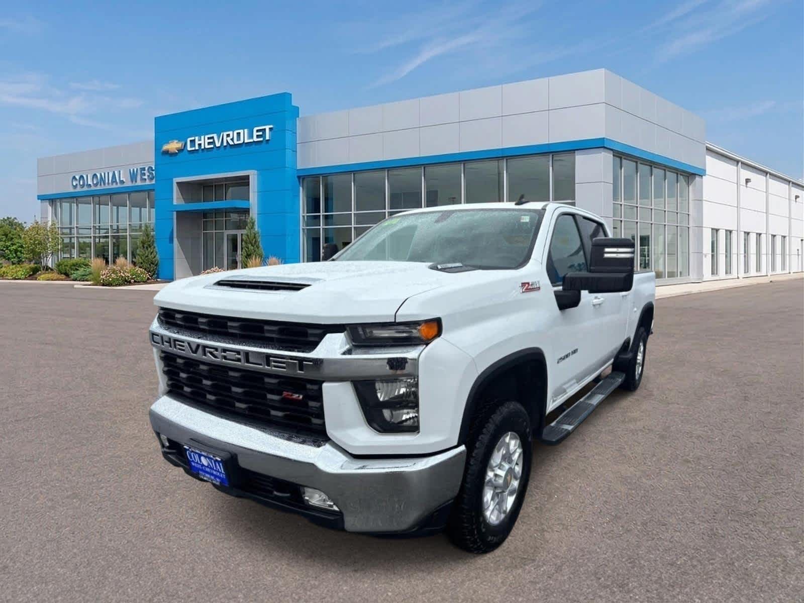Summit White 2022 Chevrolet Silverado 2500HD Pickup Truck Four-Wheel Drive Automatic