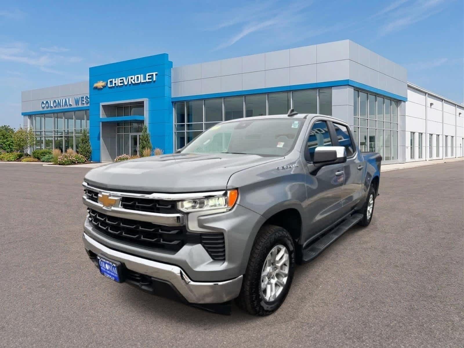 View vehicle photo 2