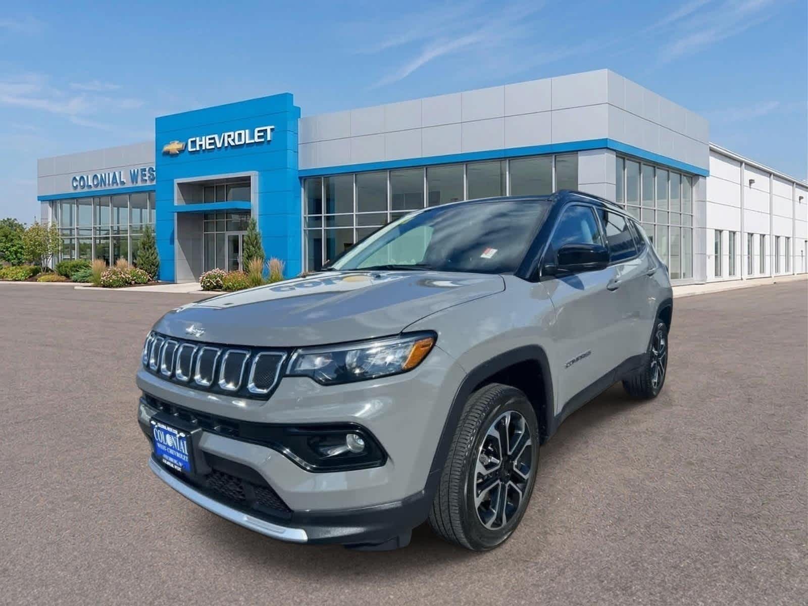 View vehicle photo 2