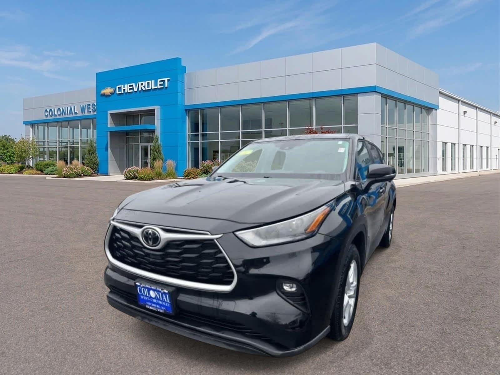 Midnight Black Metallic 2023 Toyota Highlander SUV / Crossover Front-Wheel Drive 8-Speed Automatic