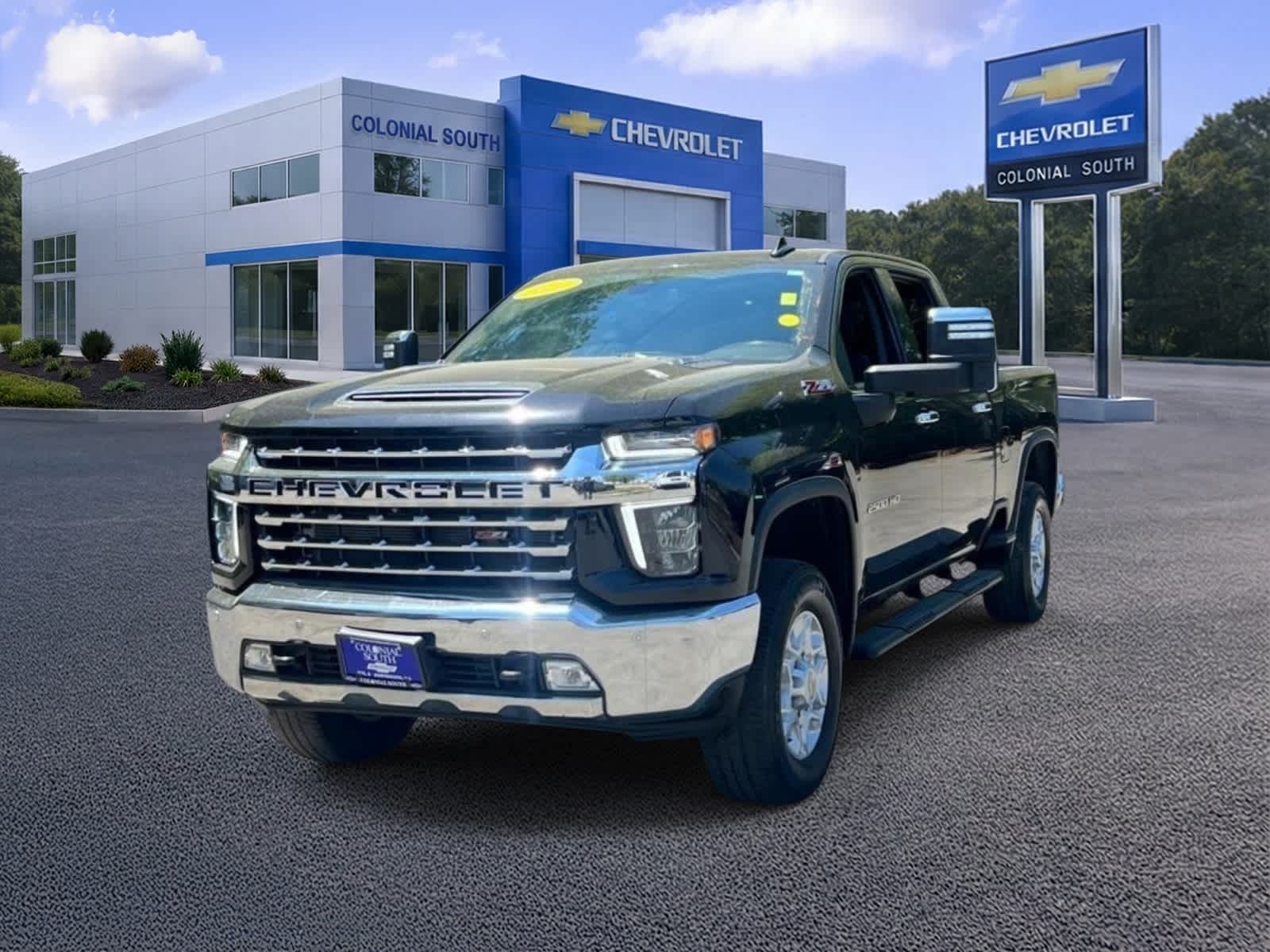 Mosaic Black Metallic 2022 Chevrolet Silverado 2500HD Pickup Truck Four-Wheel Drive Automatic