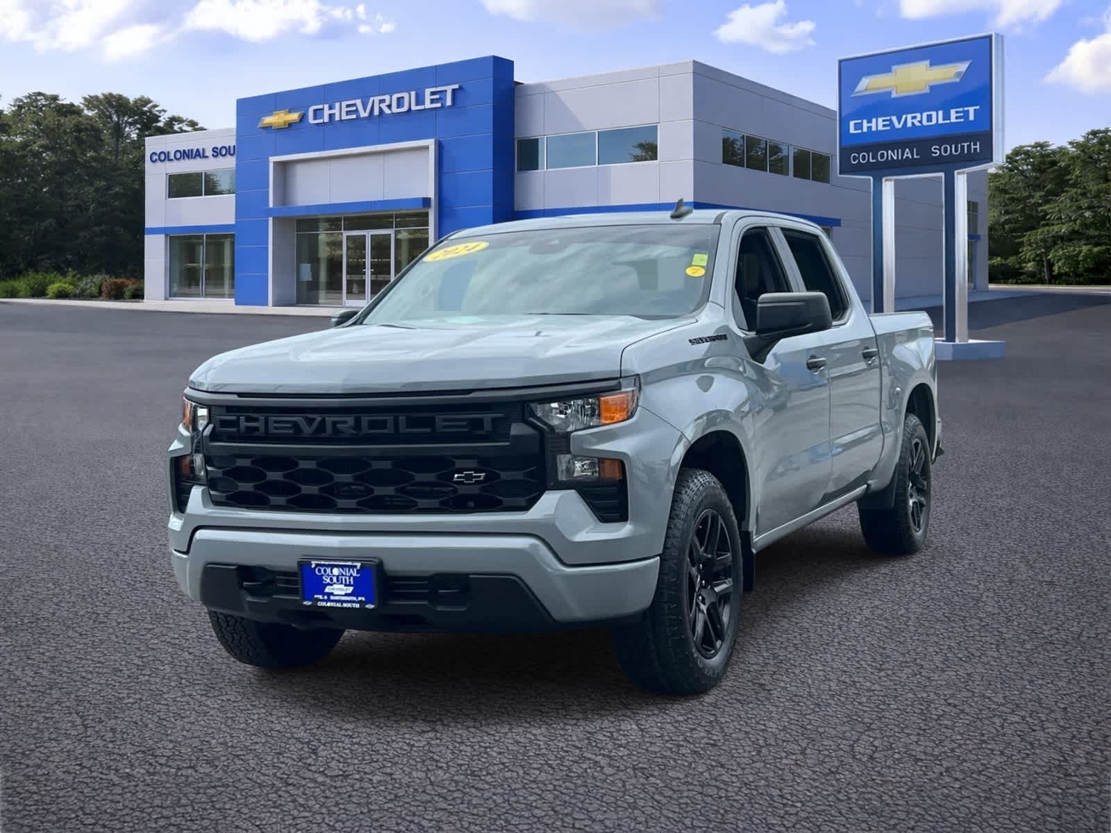 View vehicle photo 2