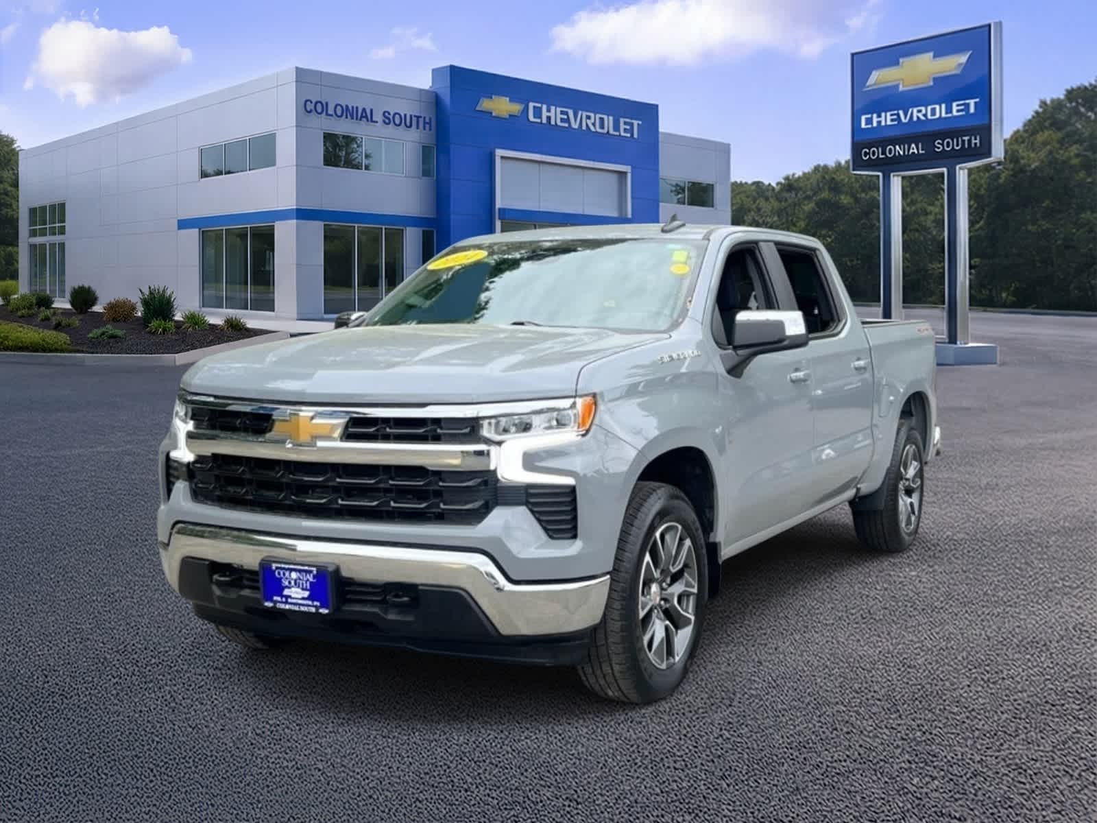 Slate Gray Metallic 2024 Chevrolet Silverado 1500 Pickup Truck Four-Wheel Drive 8-Speed Automatic