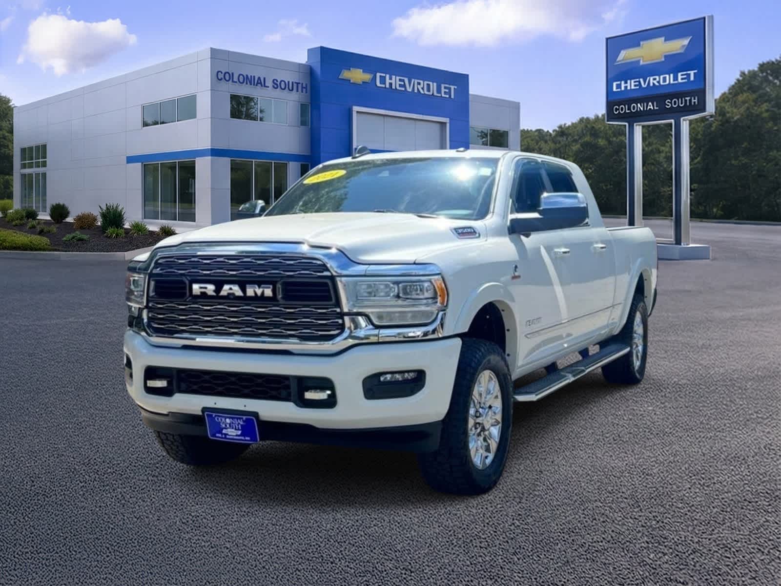 Pearl White 2021 RAM 3500 Pickup Truck Four-Wheel Drive 6-Speed Automatic