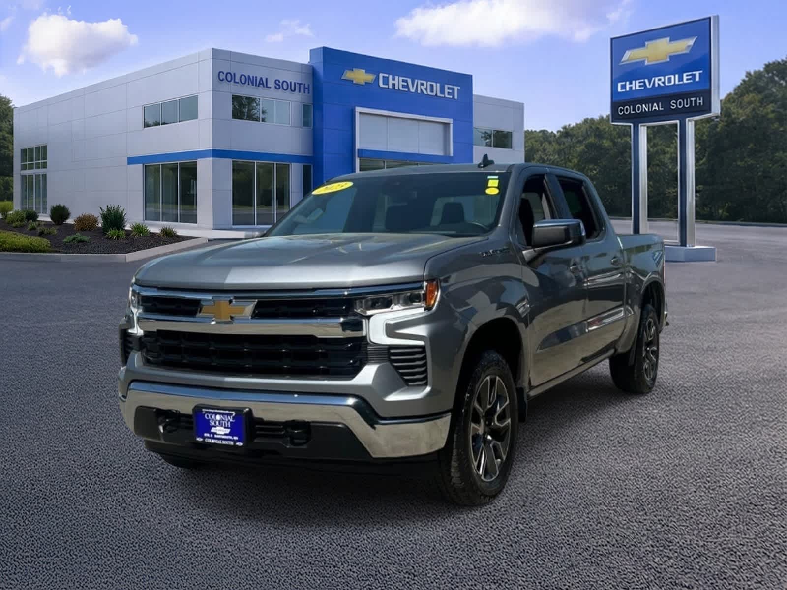 Sterling Gray Metallic 2023 Chevrolet Silverado 1500 Pickup Truck Four-Wheel Drive 8-Speed Automatic