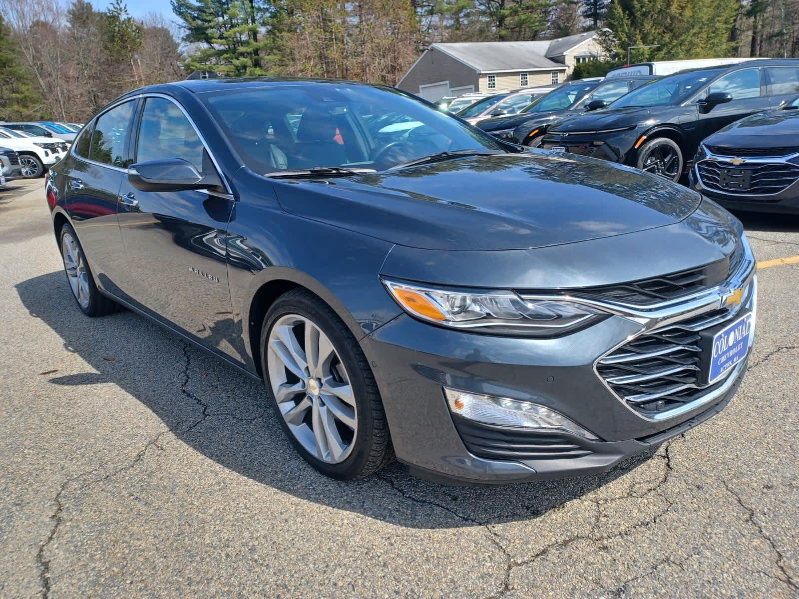 View vehicle photo 2