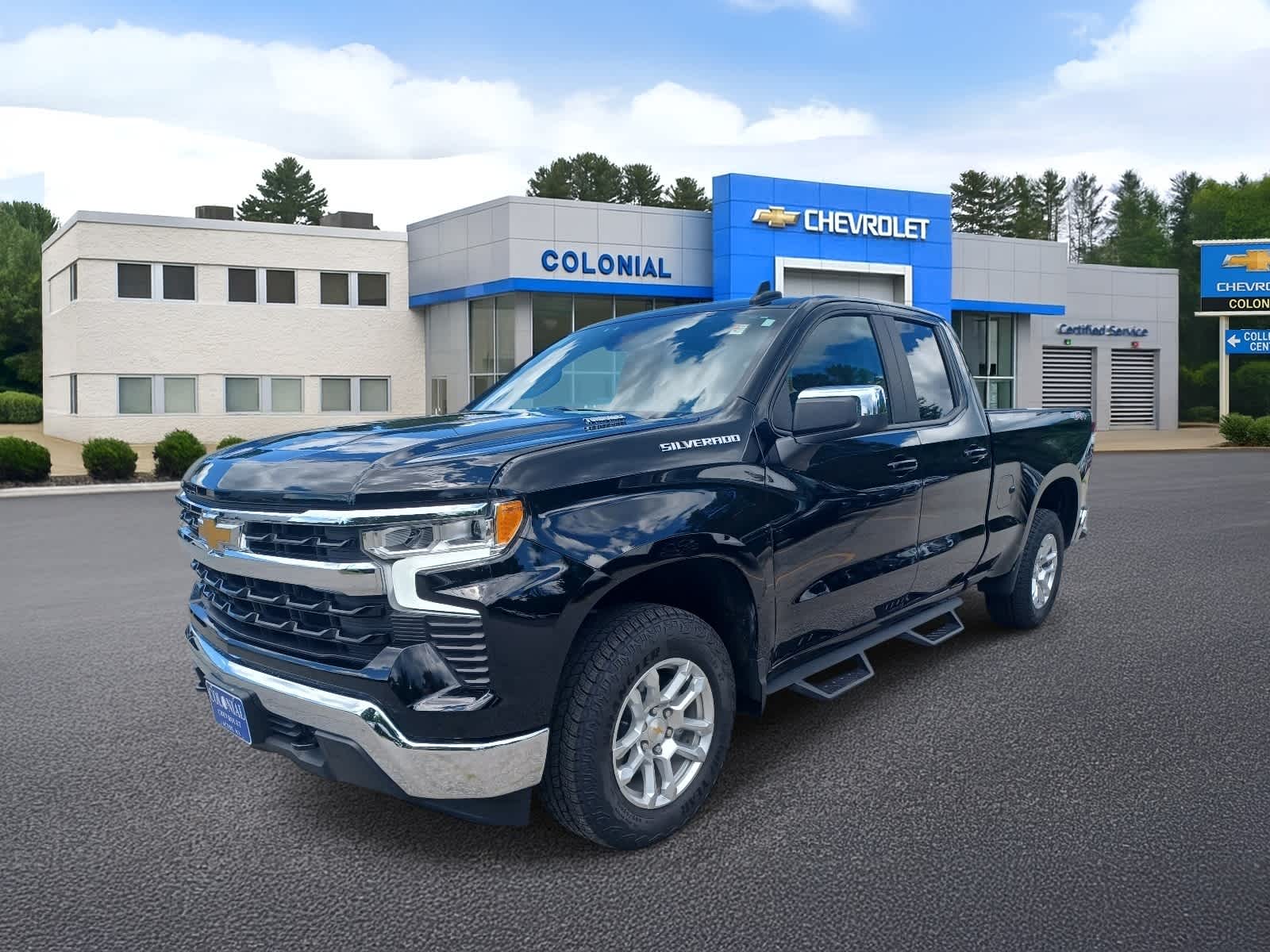 Black 2026 Chevrolet Silverado 1500 Pickup Truck Four-Wheel Drive 8-Speed Automatic