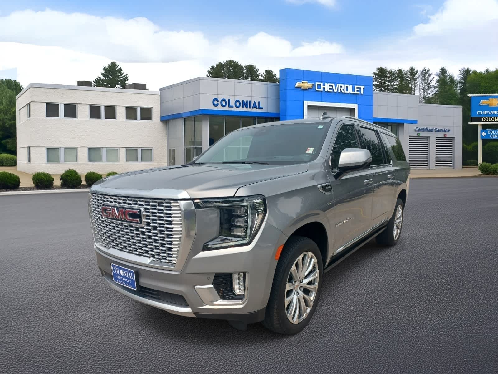 Sterling Metallic 2023 GMC Yukon XL SUV / Crossover Four-Wheel Drive Automatic