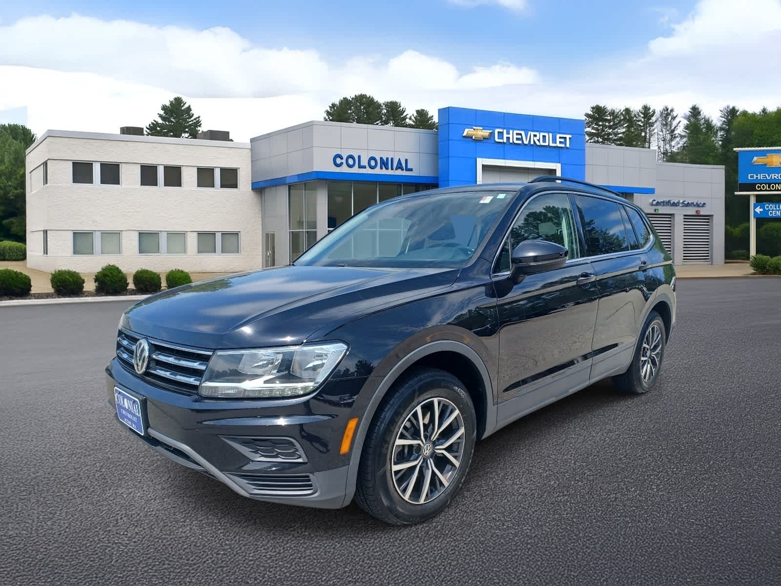 Deep Black Pearl 2019 Volkswagen Tiguan SUV / Crossover All-Wheel Drive 8-Speed Automatic