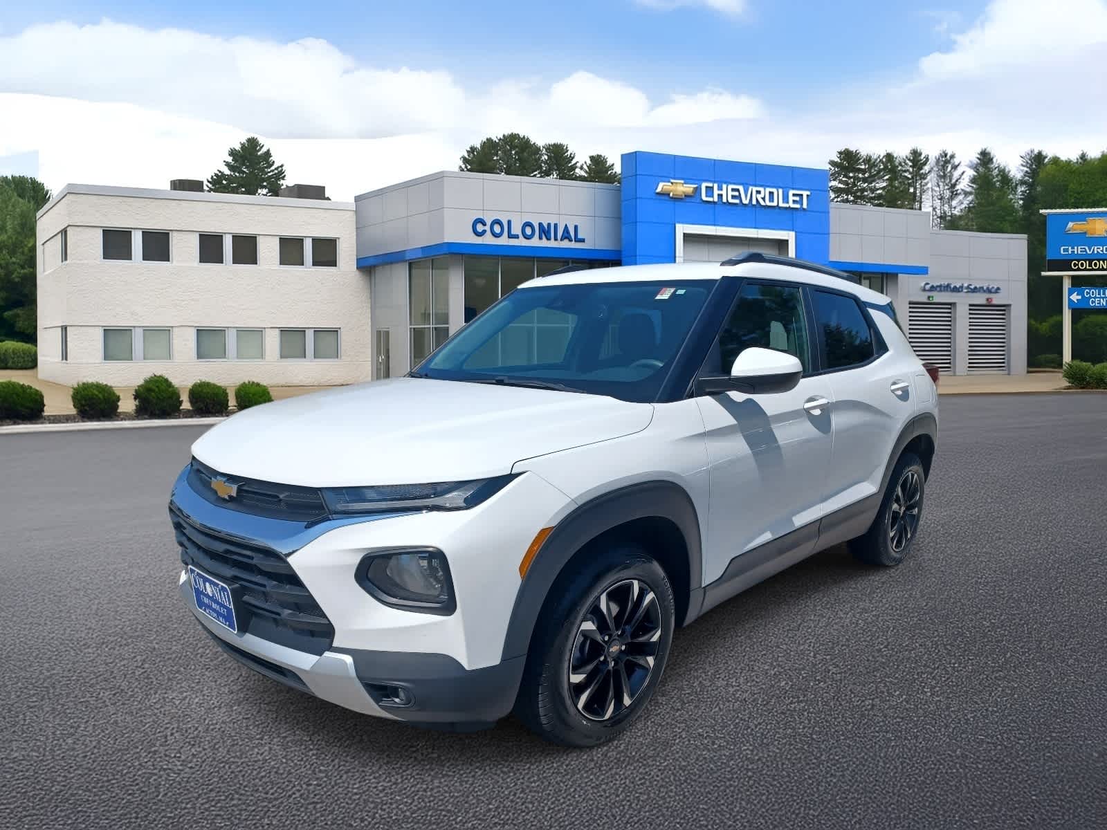 Summit White 2022 Chevrolet Trailblazer SUV / Crossover Four-Wheel Drive 9-Speed Automatic