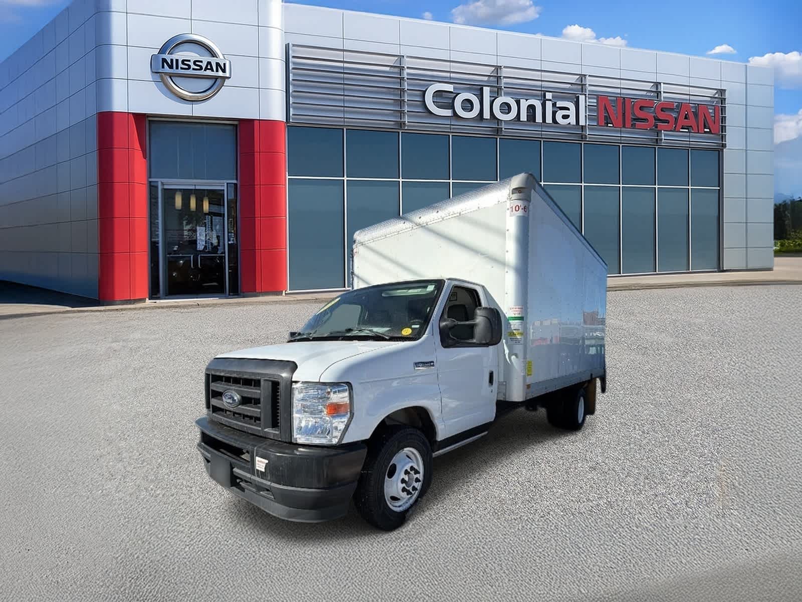 Oxford White 2023 Ford E-Series Chassis E-350 SD Cutaway SB RWD Pickup Truck Rear-Wheel Drive 6-Speed Automatic