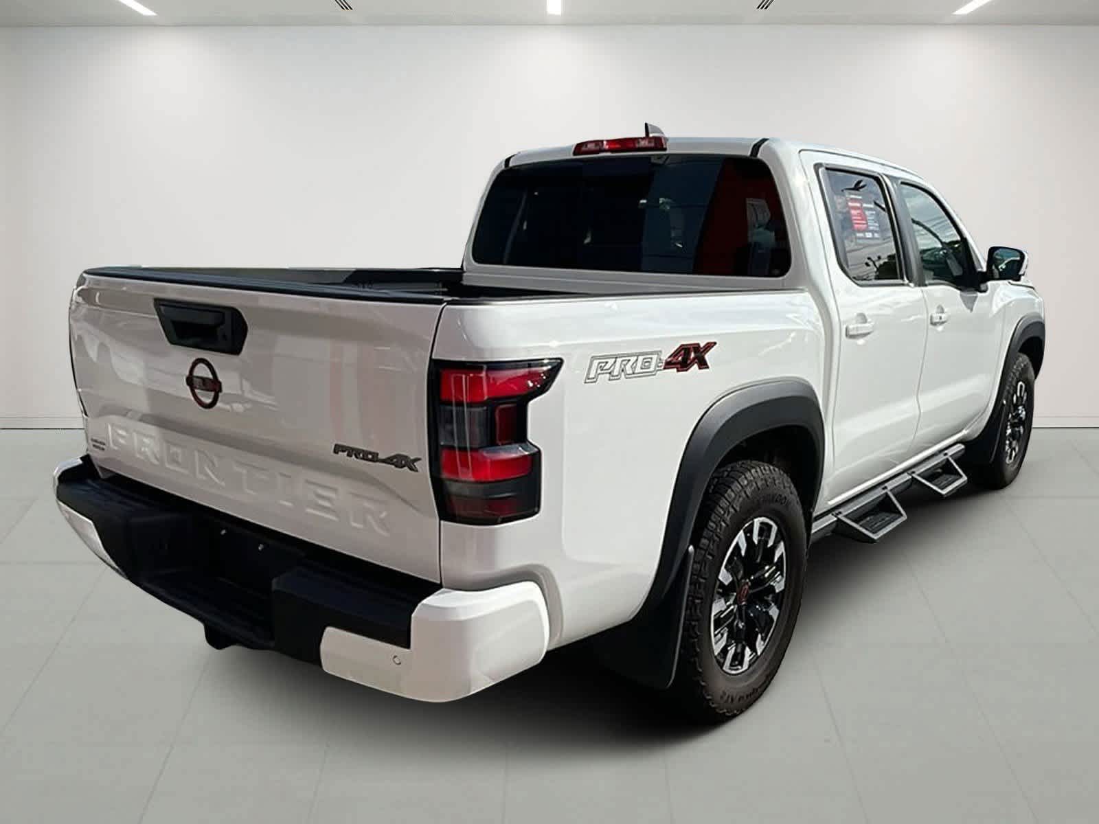 2023 Nissan Frontier PRO-4X 4