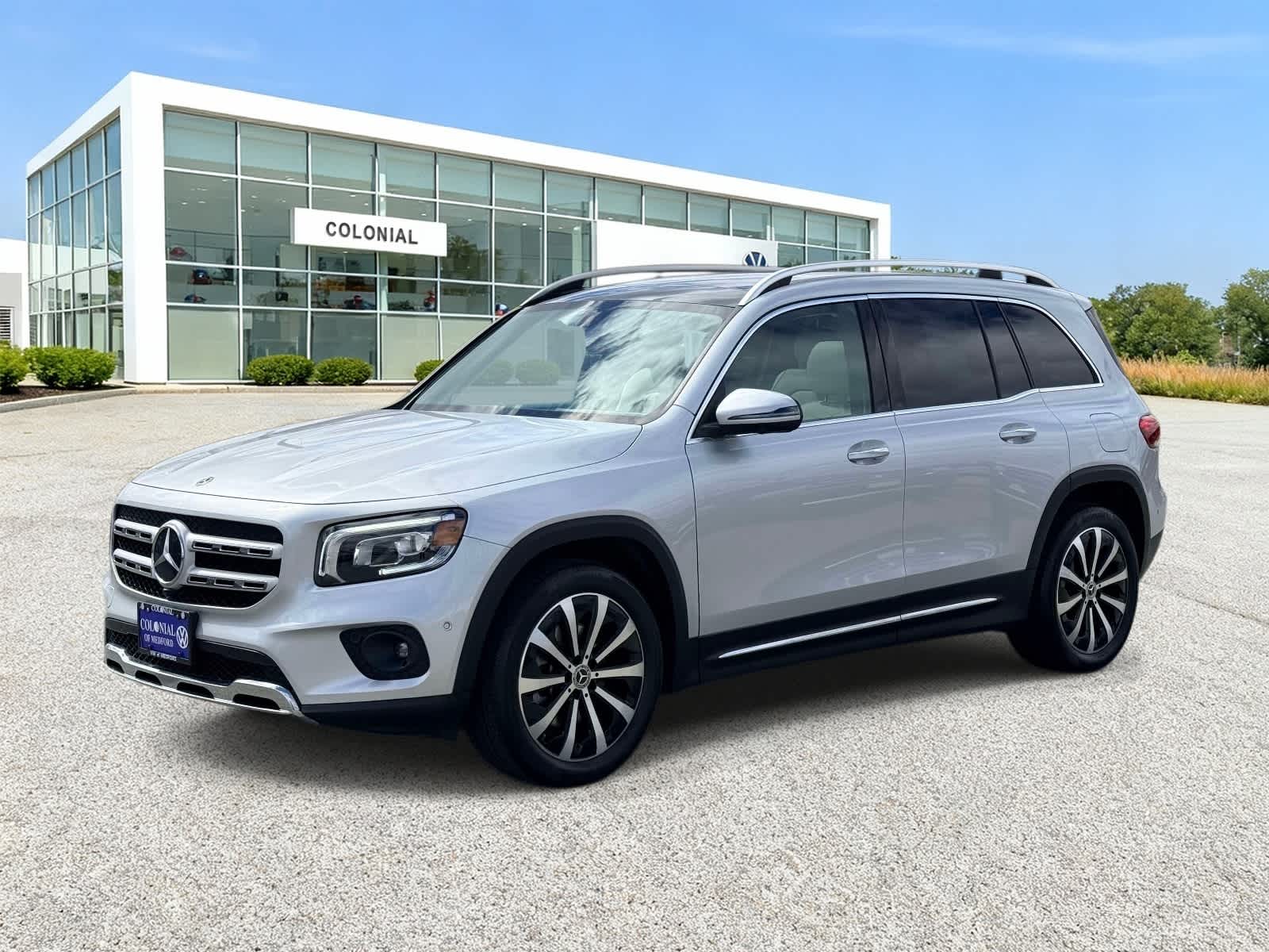 Iridium Silver Metallic 2022 Mercedes-Benz GLB 250 4MATIC SUV / Crossover All-Wheel Drive 8-Speed Automatic