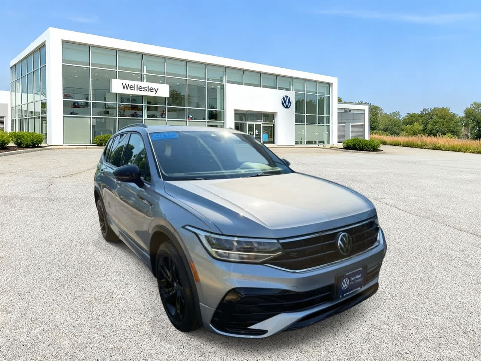 Pyrite Silver Metallic 2023 Volkswagen Tiguan SUV / Crossover All-Wheel Drive 8-Speed Automatic