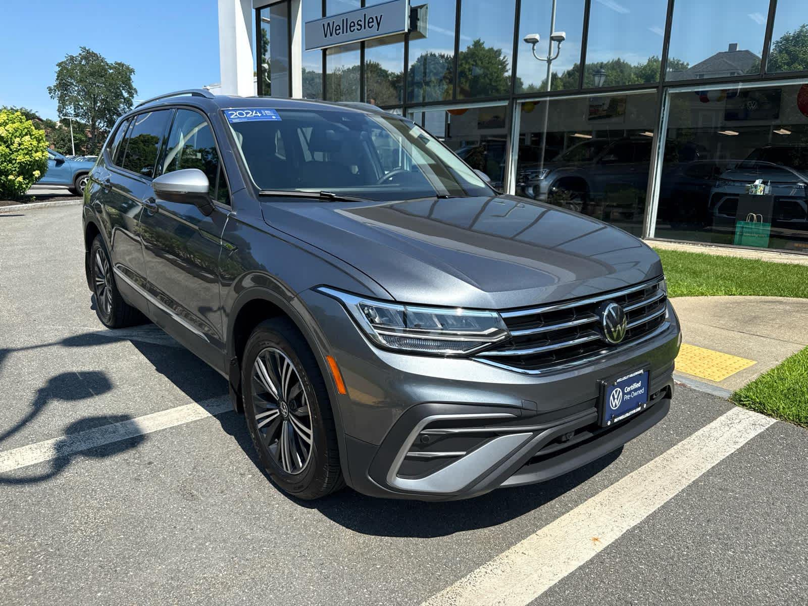Platinum Gray Metallic 2024 Volkswagen Tiguan SUV / Crossover All-Wheel Drive 8-Speed Automatic