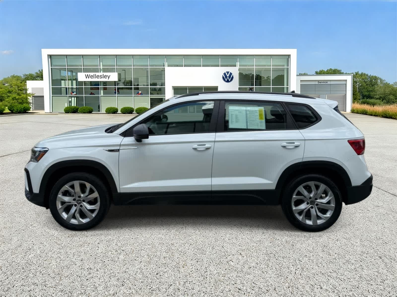 View vehicle photo 3