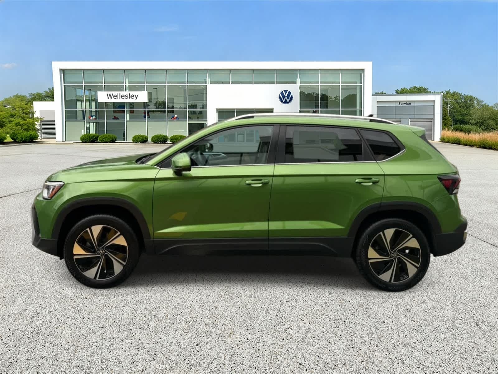 View vehicle photo 3