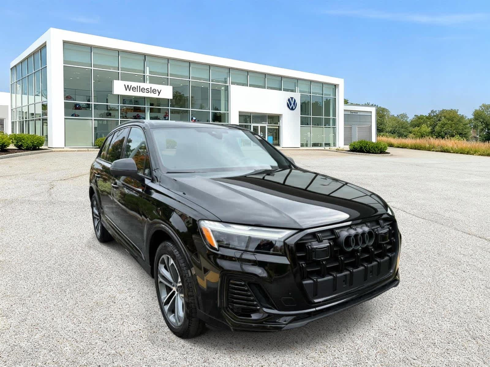 Mythos Black Metallic 2026 Audi Q7 SUV / Crossover All-Wheel Drive 8-Speed Automatic