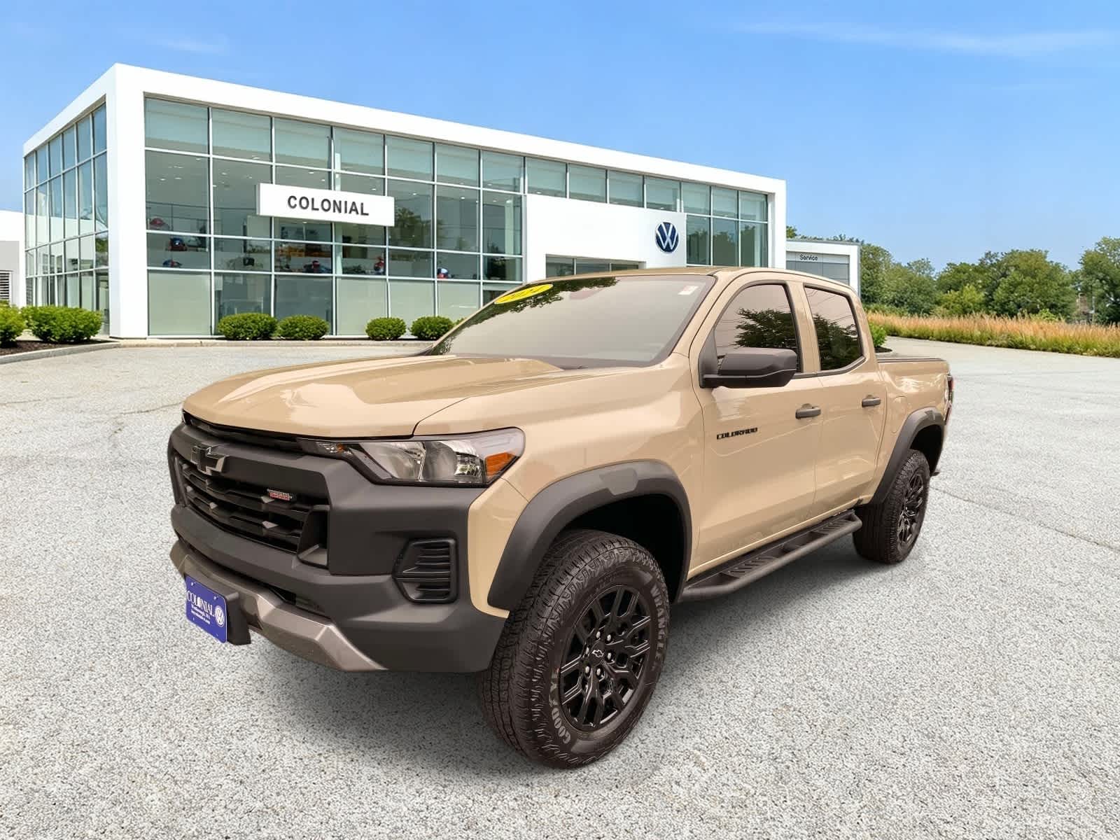Sand Dune Metallic 2024 Chevrolet Colorado Pickup Truck Four-Wheel Drive 8-Speed Automatic