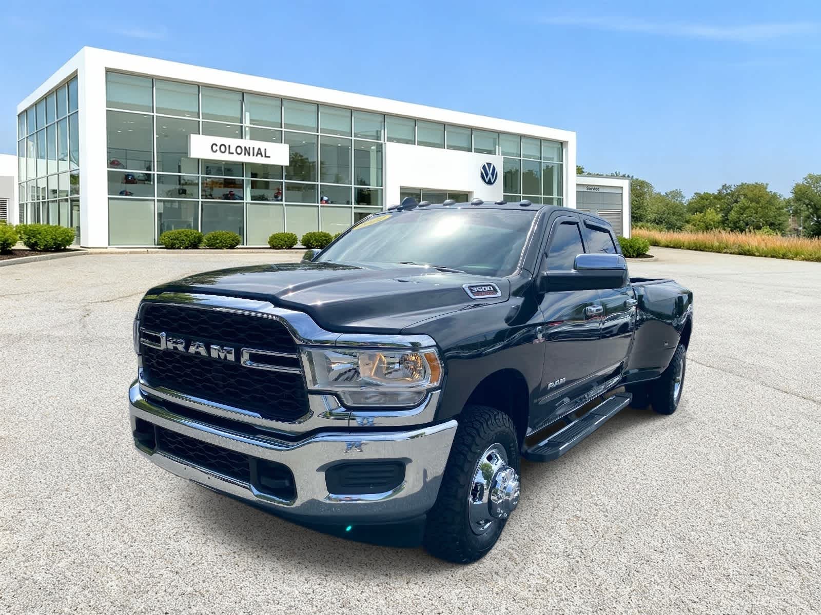 2022 RAM 3500 Tradesman Crew Cab LB DRW 4WD