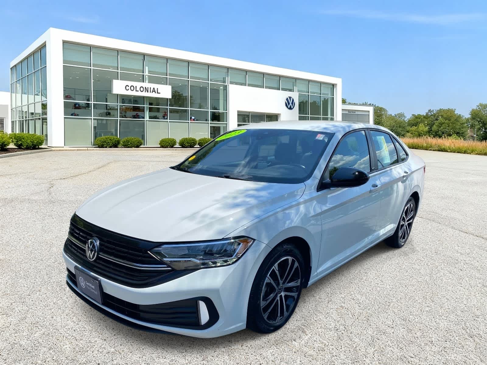 Pure White 2023 Volkswagen Jetta Sedan Front-Wheel Drive 8-Speed Automatic