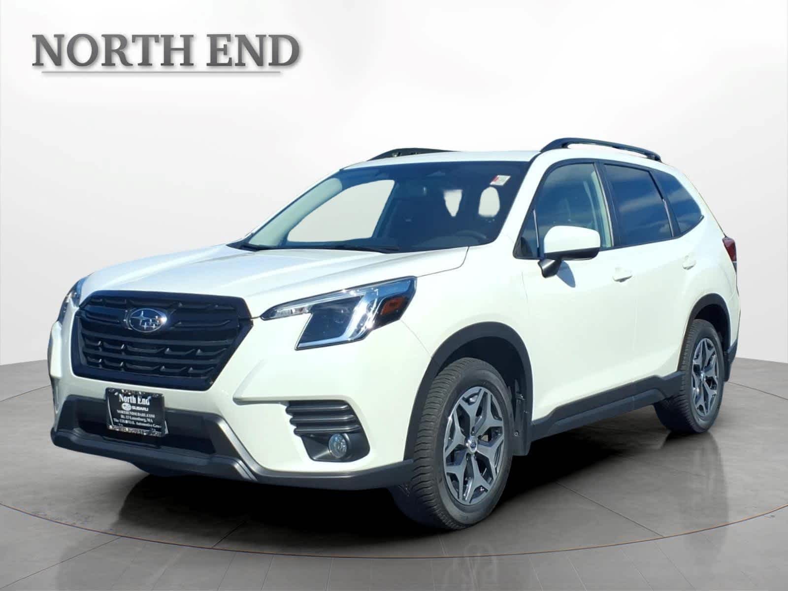 Crystal White Pearl 2022 Subaru Forester SUV / Crossover All-Wheel Drive Continuously Variable Transmission