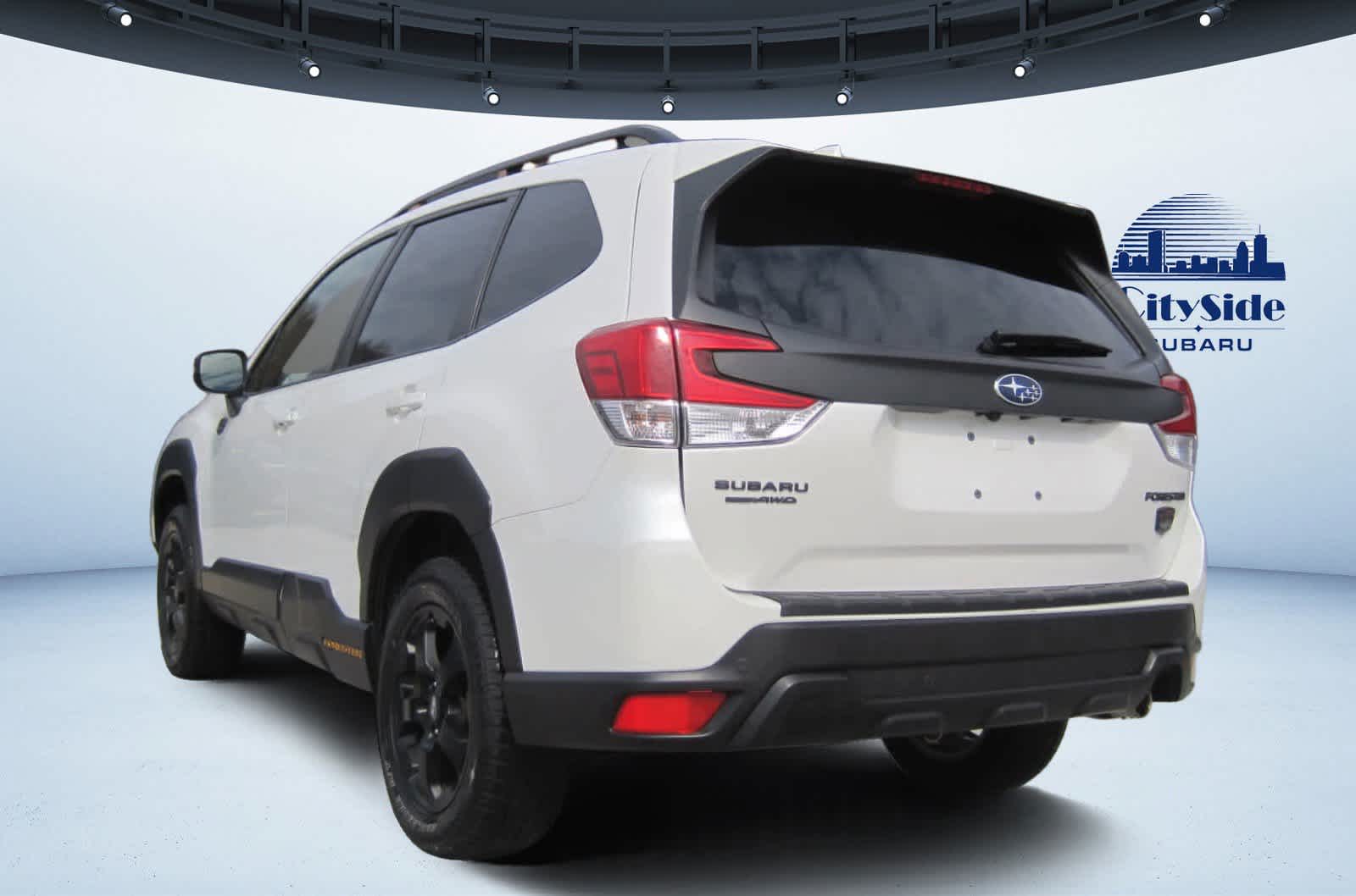 View vehicle photo 4